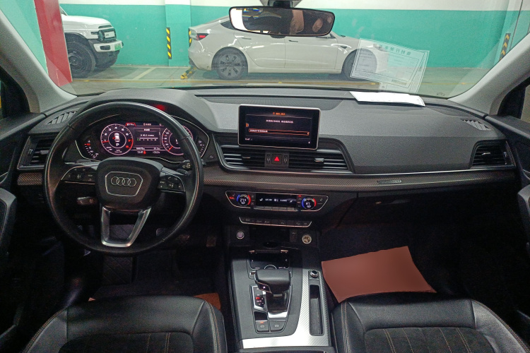 奥迪Q5L 2018款 45 TFSI 尊享时尚型 国V中控内饰7002