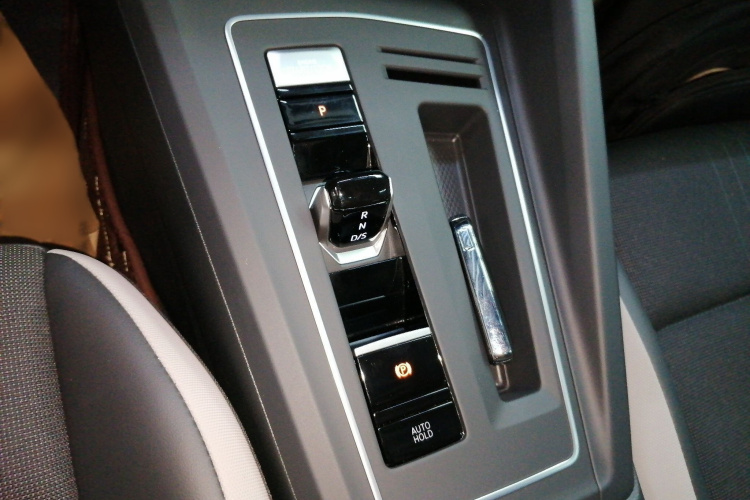 大众 高尔夫 2023款 改款 280TSI DSG Pro局部细节18