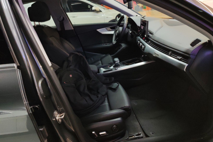 奥迪A4L 2024款 40 TFSI 时尚动感型局部细节41