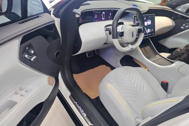 阿维塔11 2022款 长续航双电机版 5座中控内饰7003