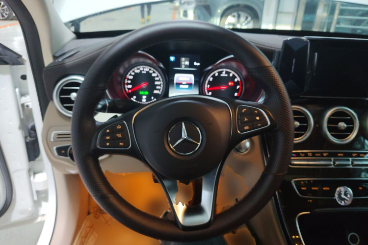 奔驰C级 2015款 C 200 L 4MATIC局部细节13