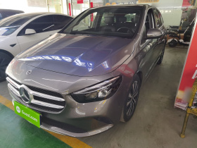 奔驰B级 2021款 B 200 动感型