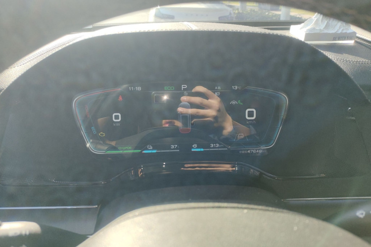 比亚迪 唐新能源 2021款 DM-i 112KM 尊荣型局部细节14