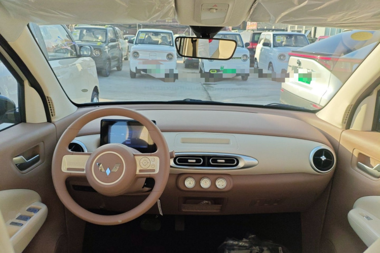 五菱汽车 宏光MINIEV 2025款 四门版 进阶款中控内饰7002