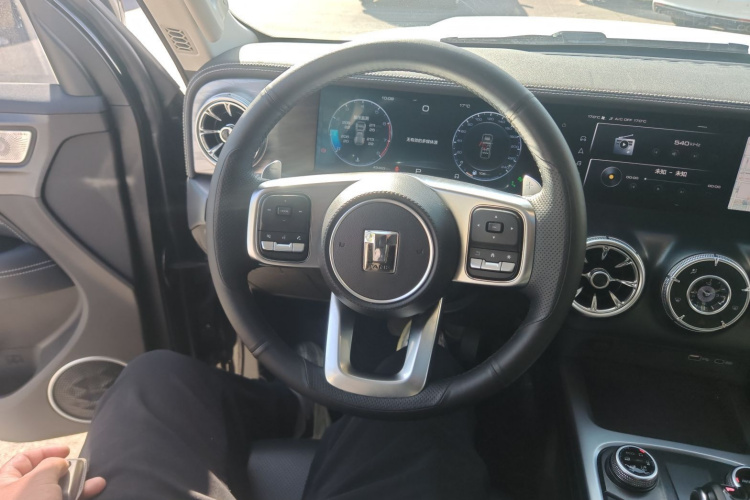 坦克300 2021款 城市版 2.0T 很有型局部细节13