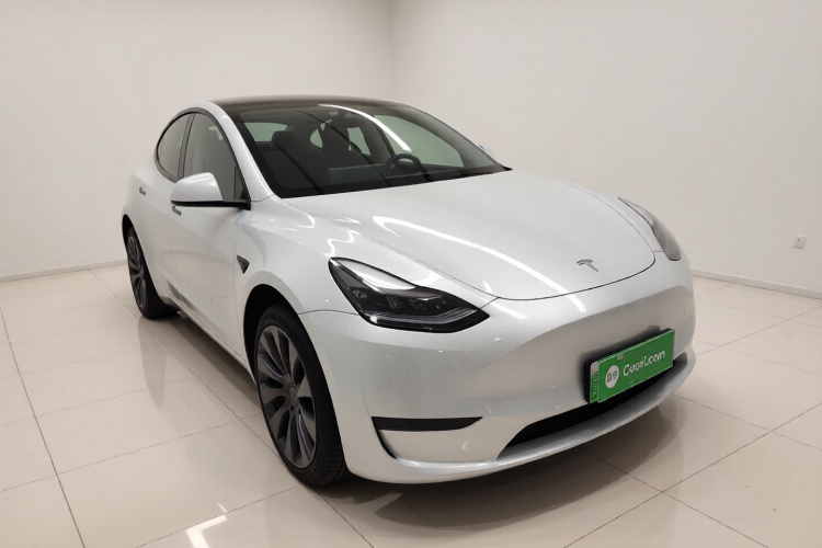 特斯拉 Model Y 2022款 Performance高性能全轮驱动版车身外观3