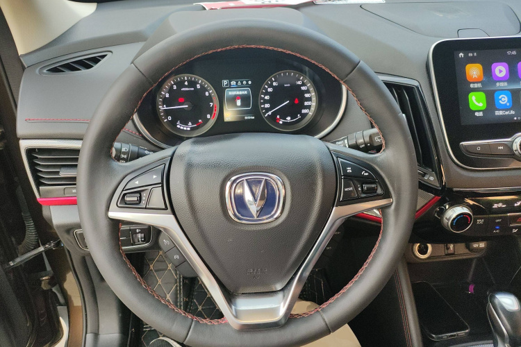 长安CS55 2018款 1.5T 自动炫色型 国V局部细节13