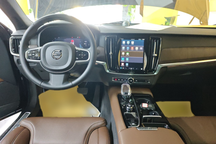 沃尔沃S90新能源 2024款 插电式混动 四驱长续航智雅豪华版中控内饰7002