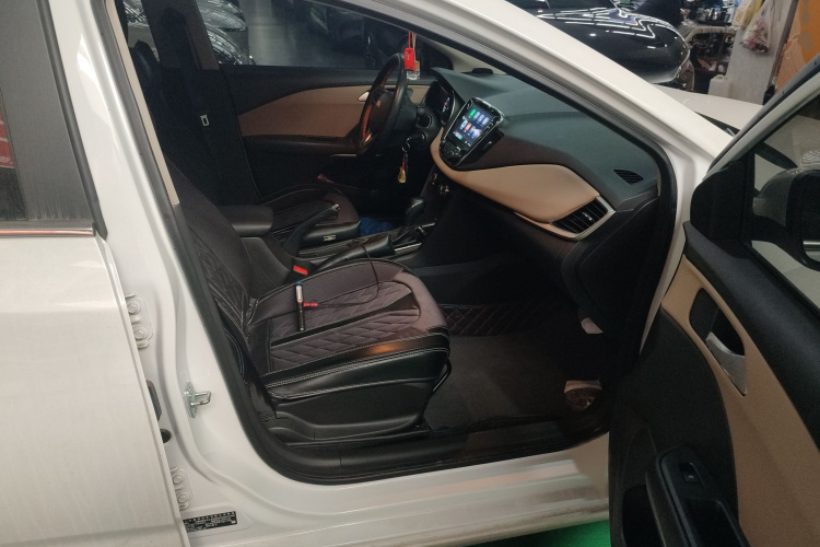 雪佛兰 科鲁泽 2022款 320 自动悦享天窗版局部细节41