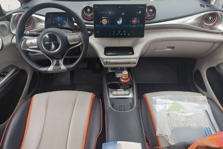 比亚迪 海豚 2021款 405km 时尚版中控内饰12