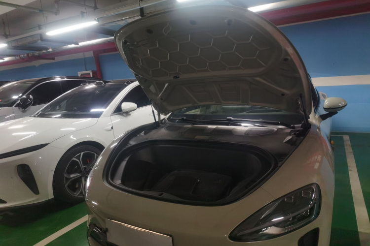 小米汽车 小米SU7 2024款 四驱Max创始版机舱底盘24