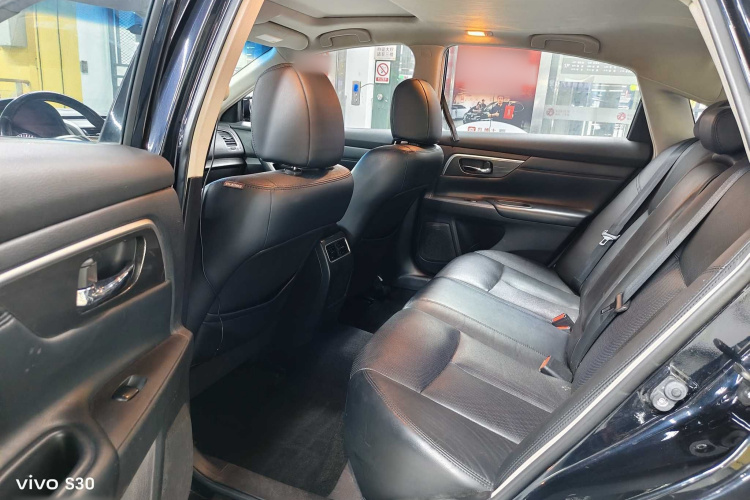 日产 天籁 2013款 2.0L XL舒适版中控内饰7002