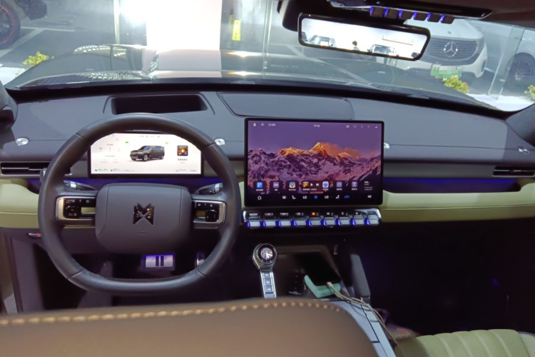 猛士M817 2025款 Hero中控内饰12