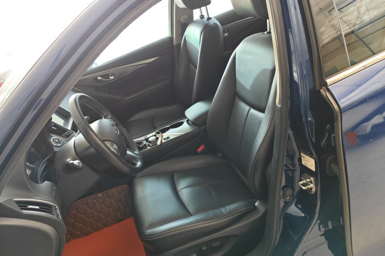 英菲尼迪Q50L 2016款 2.0T 悦享版局部细节19