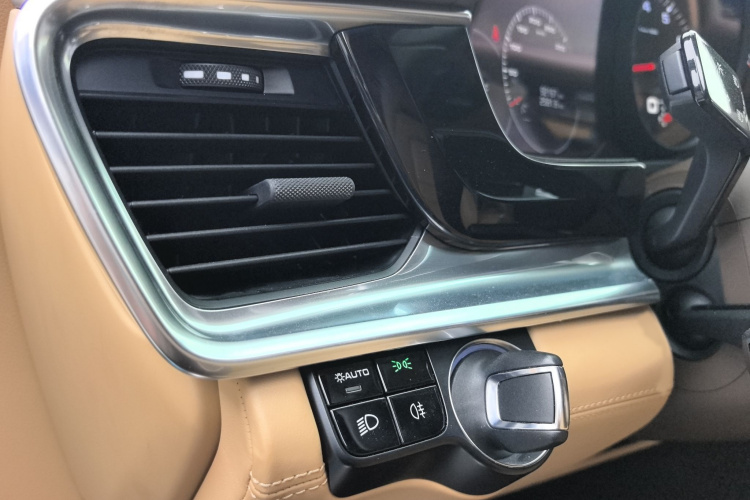 保时捷 2017款 Panamera 行政加长版 3.0T中控内饰7009