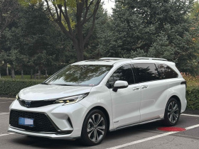 丰田 格瑞维亚 2023款 2.5L混动 旗舰VIP版