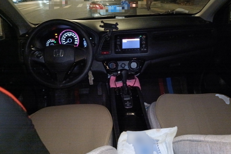 本田 缤智 2015款 1.5L CVT两驱舒适型中控内饰12