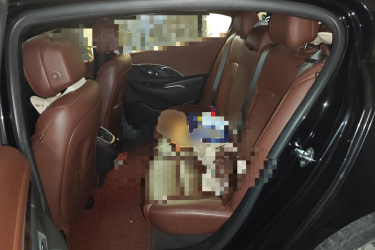 别克 君越 2014款 2.0T SIDI 精英技术型中控内饰21