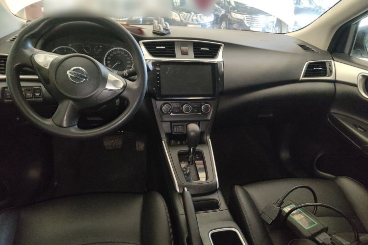 日产 轩逸 2021款 经典 1.6XE CVT专享版中控内饰7002