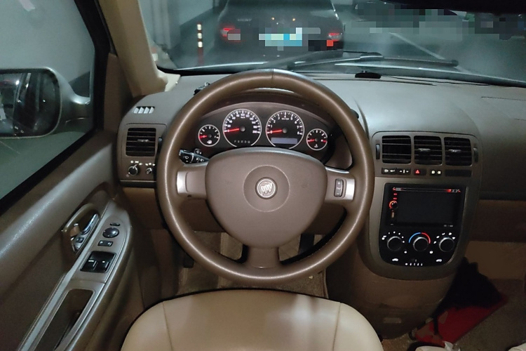 别克GL8 2011款 2.4L CT舒适版局部细节13