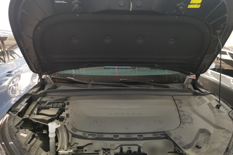 ARCFOX极狐 极狐 阿尔法T5(ARCFOX αT5) 2025款 520 PRO局部细节24