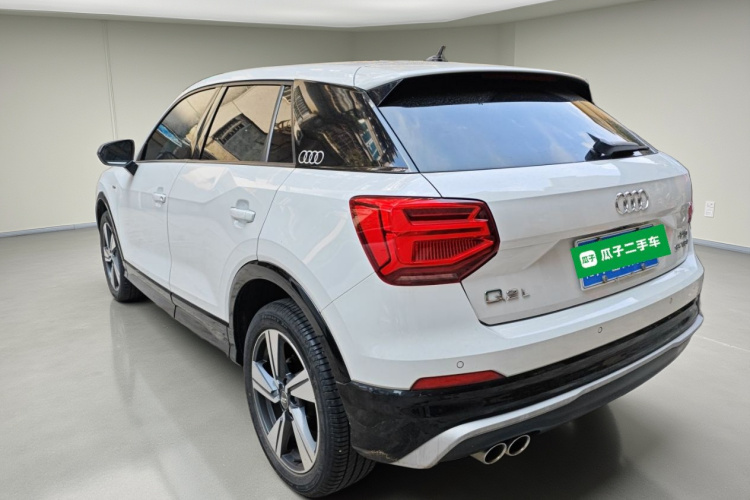 奥迪Q2L 2020款 35 TFSI 时尚动感型车身外观5