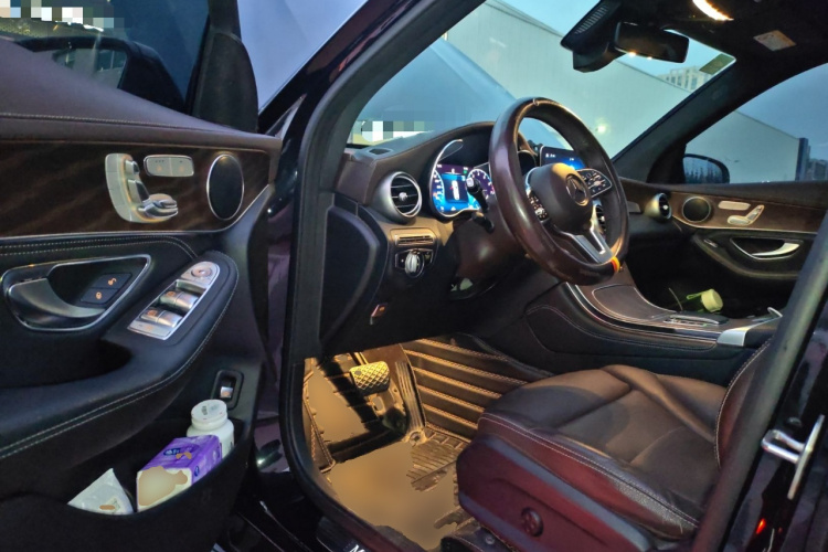 奔驰GLC 2020款 改款 GLC 300 L 4MATIC 动感型中控内饰20