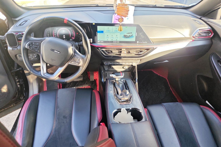 长安欧尚X5 2022款 1.5T DCT虎啸限定版中控内饰12