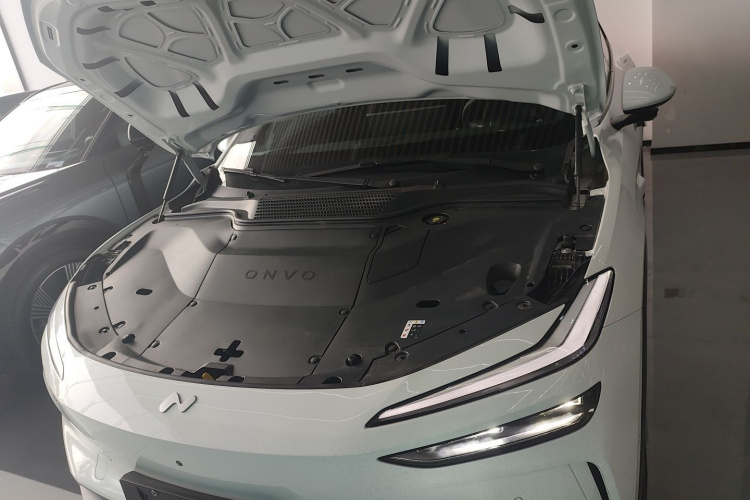 乐道L60 2024款 60kWh 后驱版机舱底盘24