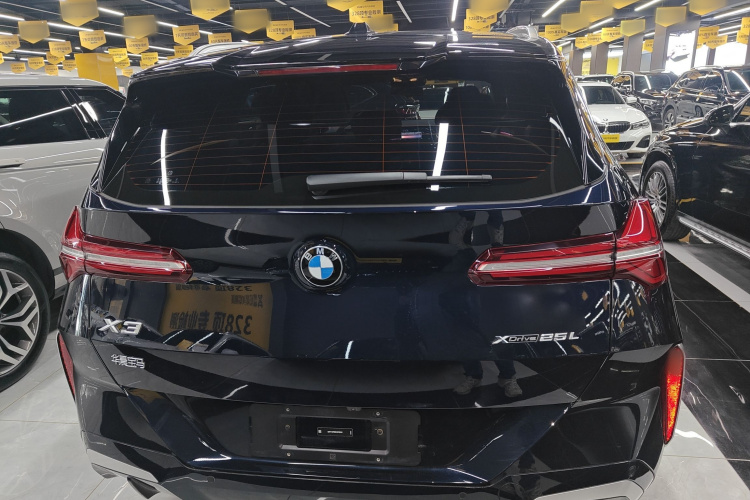 宝马X3 2025款 xDrive25L 豪华套装车身外观6