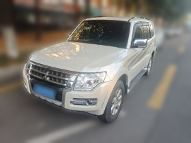 三菱 帕杰罗(进口) 2020款 3.0L 自动豪华越野版