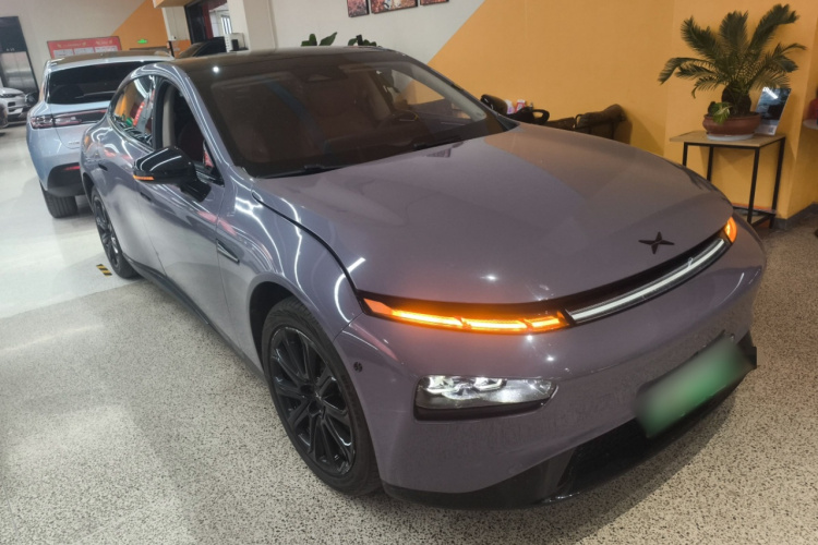 小鹏P7 2020款 670N车身外观3