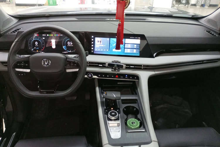 长安CS75 PLUS 2024款 第三代 冠军版 1.5T 智驾劲航型中控内饰7002