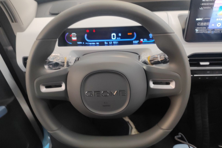 吉利银河 2024款 熊猫mini 200km 耐力熊中控内饰13