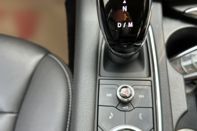 凯迪拉克XT5 2021款 28T 豪华型局部细节18