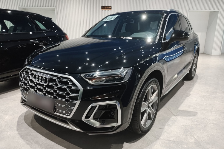 奥迪Q5L 2022款 改款 45T 豪华动感型车身外观6003