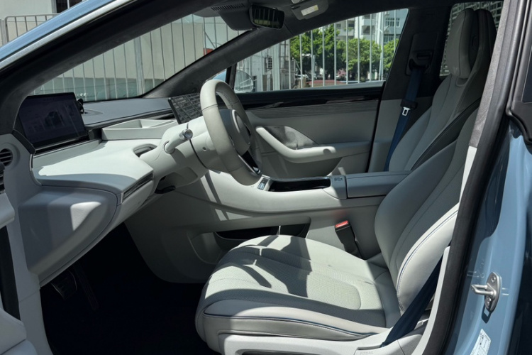 鸿蒙智行 智界S7 2025款 855km Max中控内饰7001