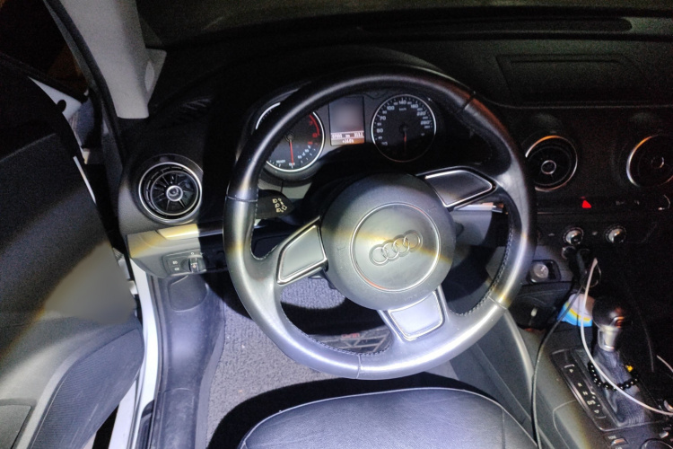 奥迪A3 2016款 Limousine 35 TFSI 进取型局部细节13