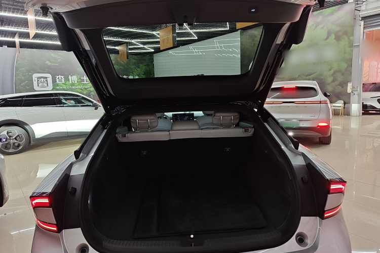 小鹏P7+ 2024款 超长续航 Max局部细节23