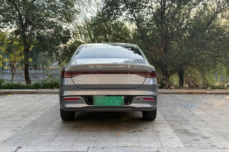 比亚迪 秦PLUS 2024款 荣耀版 EV 420KM领先型车身外观6005