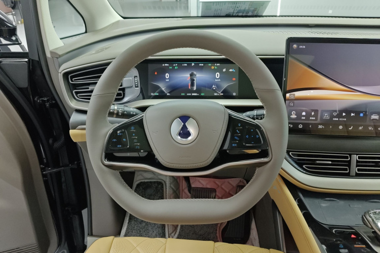 腾势D9 2022款 DM-i 970 四驱尊荣型局部细节13