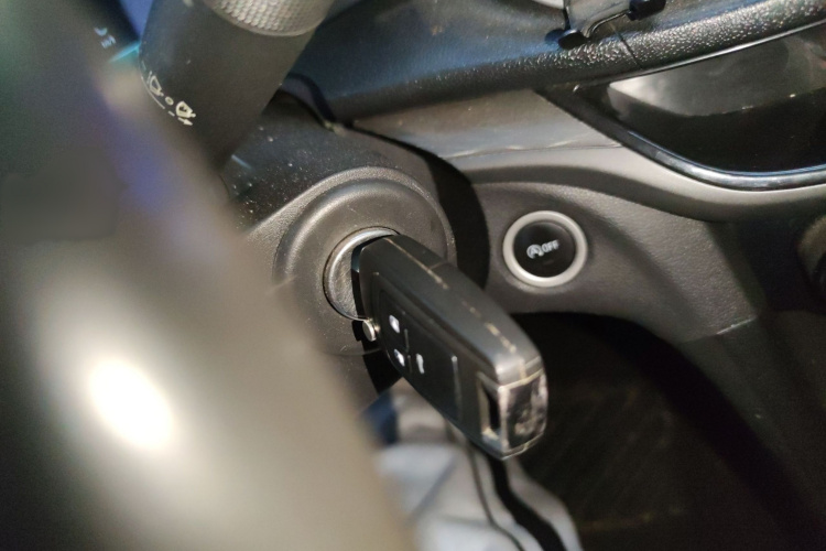 别克 英朗 2018款 18T 自动精英型中控内饰7001