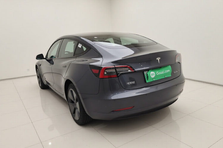 特斯拉 Model 3 2022款 后轮驱动版车身外观5