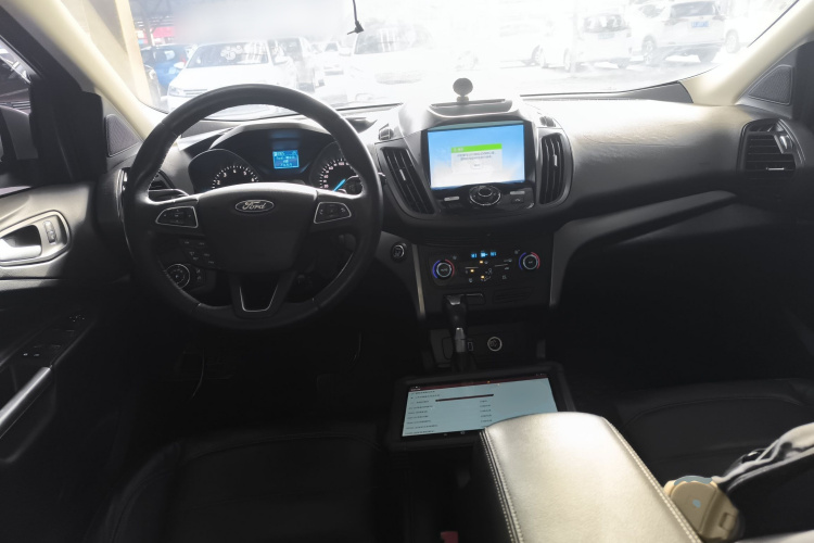 福特 翼虎 2017款 EcoBoost 245 四驱铂翼型中控内饰12