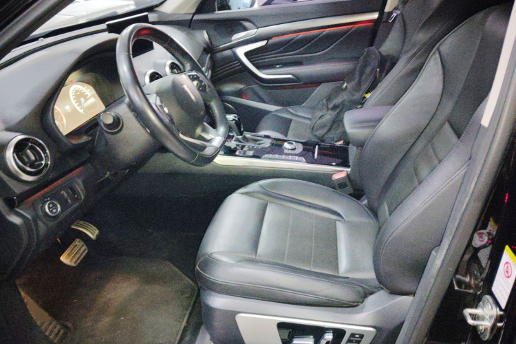 魏牌 VV7 2017款 2.0T 旗舰型局部细节19