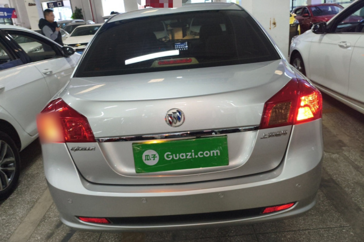 别克 凯越 2013款 1.5L 自动经典型车身外观6