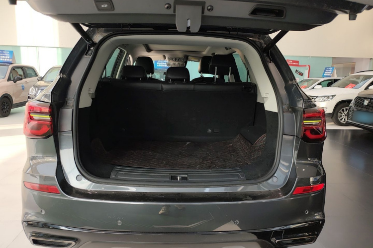 荣威RX5 2021款 PLUS 330TGI 自动国潮智臻版机舱底盘23