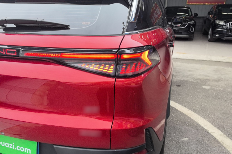 北京汽车 北京X7 2023款 1.5TD DCT超享+版车身外观9