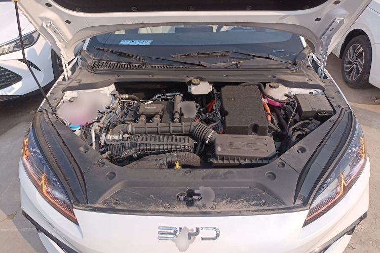 比亚迪 海豹06新能源 2024款 DM-i 120KM尊享型机舱底盘24