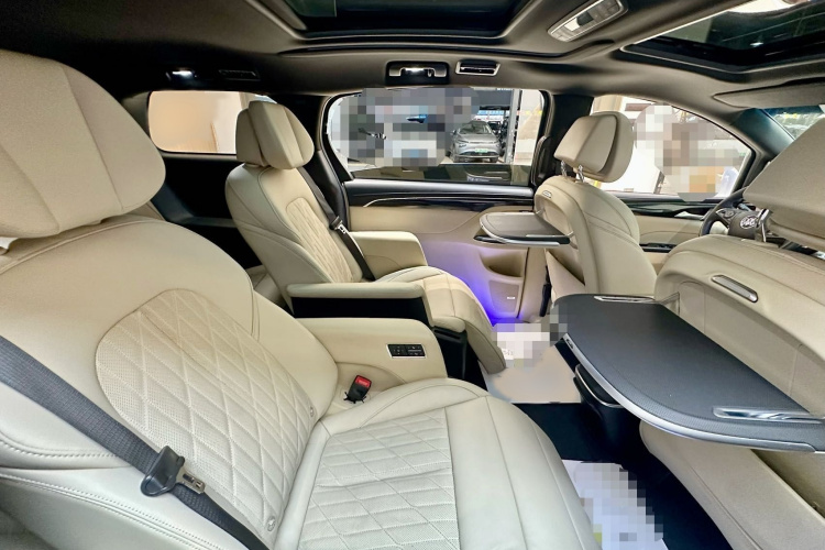 别克GL8 2022款 ES陆尊 653T 旗舰型中控内饰7005